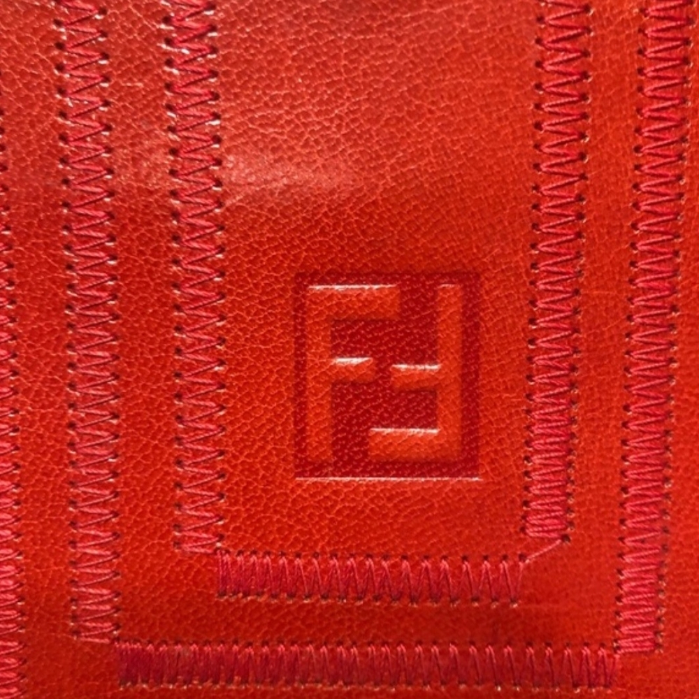 NWOT Fendi Vintage Red Embossed Logo Leather Crossbody Bag w/Cert Card - Picture 9 of 15